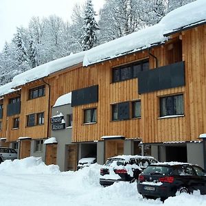 Superior Chalet